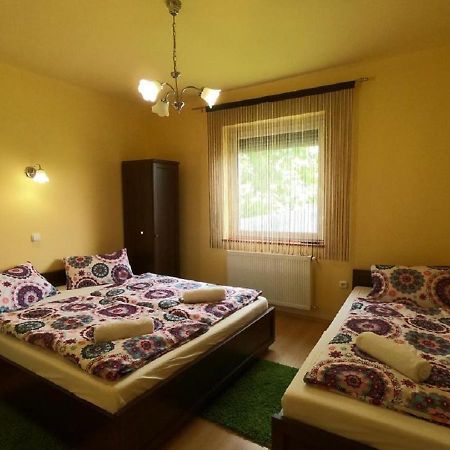 Pandora Pool Apartman Hajdúszoboszló Zewnętrze zdjęcie