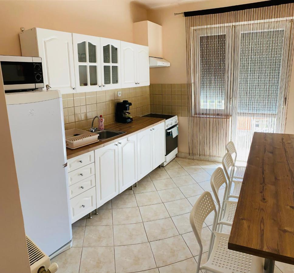 Pandora Pool Apartman Hajdúszoboszló Zewnętrze zdjęcie
