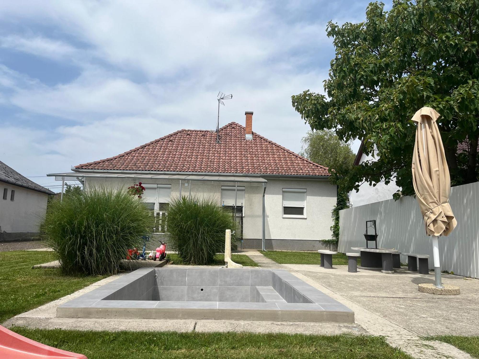 Pandora Pool Apartman Hajdúszoboszló Zewnętrze zdjęcie